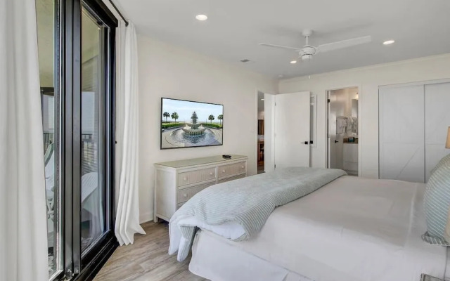 Summerhouse 305 by Wild Dunes, Oceanfront