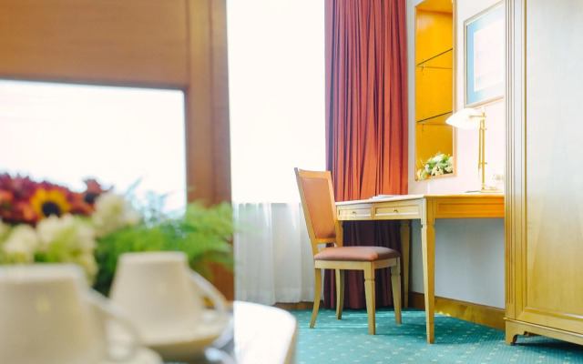 Best Western Plus Hotel - Hong Kong