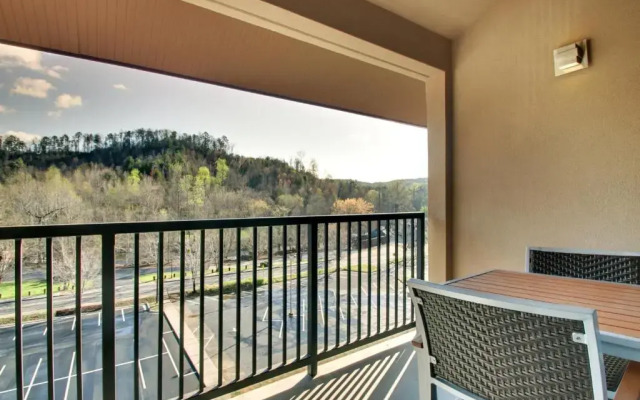 Holiday Inn Express and Suites Helen an IHG Hotel