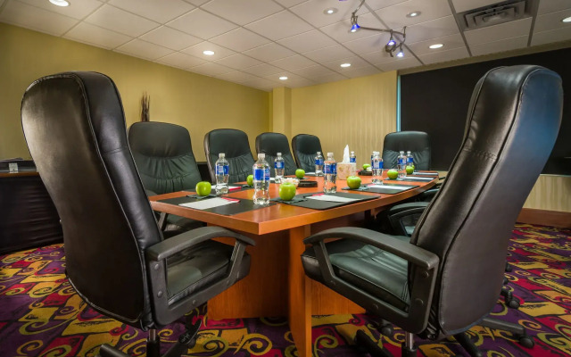 Deerfoot Inn & Casino