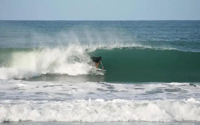 Casa Alice Surf Lodge - Hostel