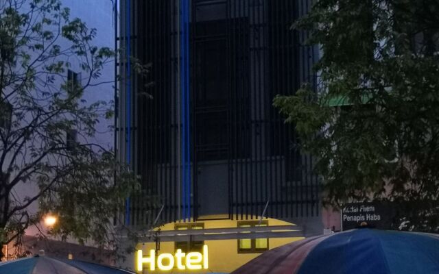 LoLex Hotel