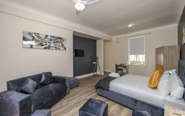 Cape Legacy - Luxurious Must-have Studio