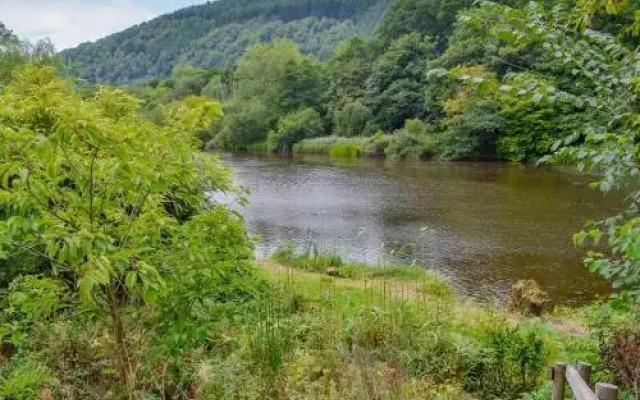 Ferry Lodge
