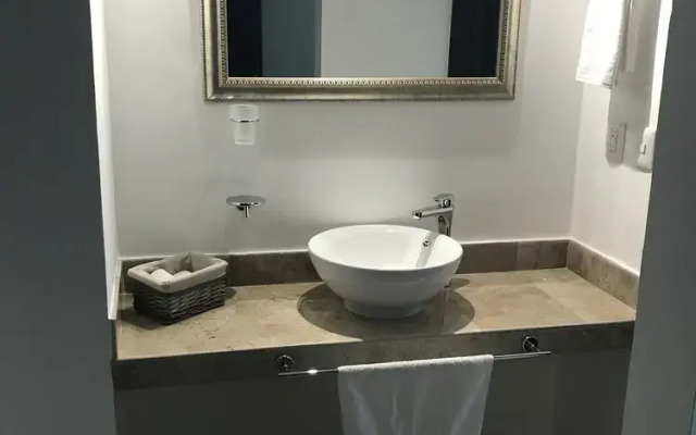 Playa Suites Apartment