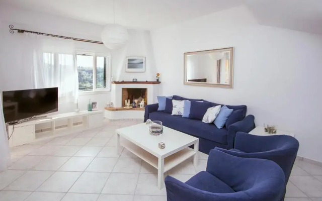 Hilltop Holiday Residence