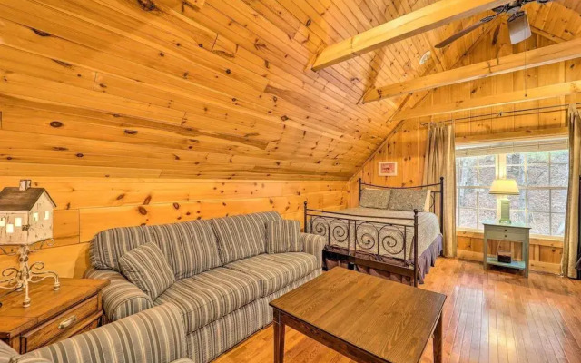 Hot Tub & Game Room: 'A Mountain Dream' in Vilas