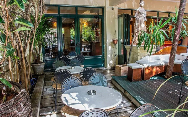 Tithora Athens Hostel