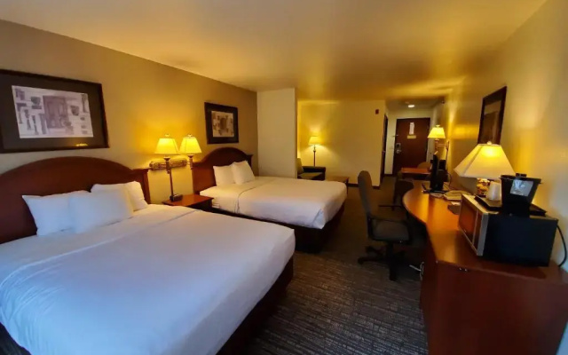 Estherville Hotel & Suites
