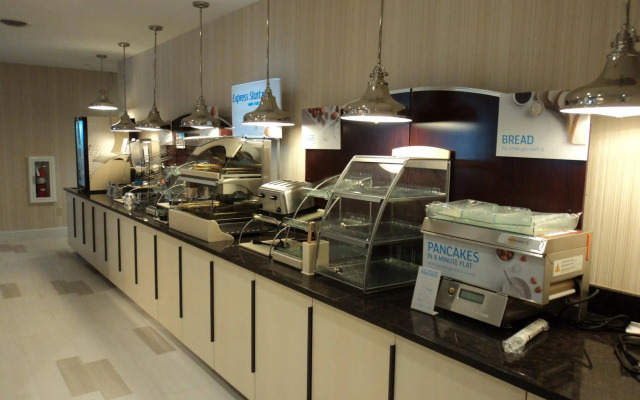 Holiday Inn Express & Suites Baltimore West - Catonsville by IHG