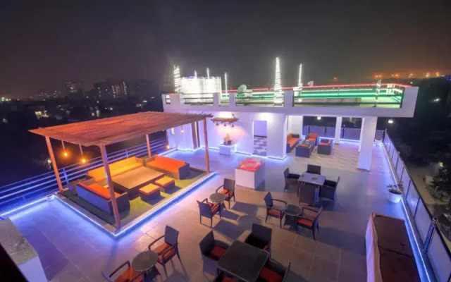 Twin Towers Inn