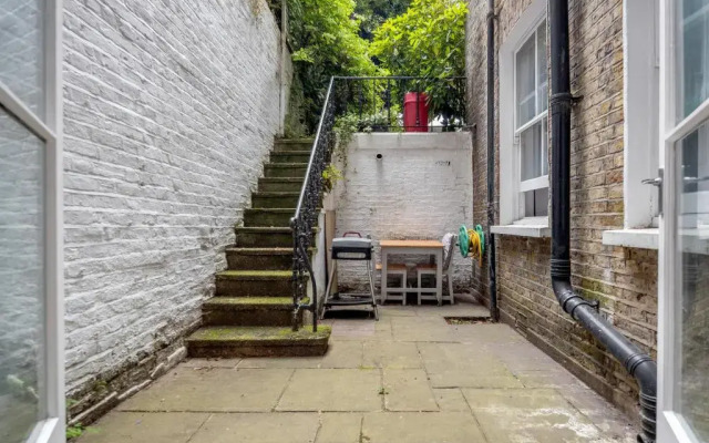 Earl's court 2 Bed Apartment Nevern Square 4