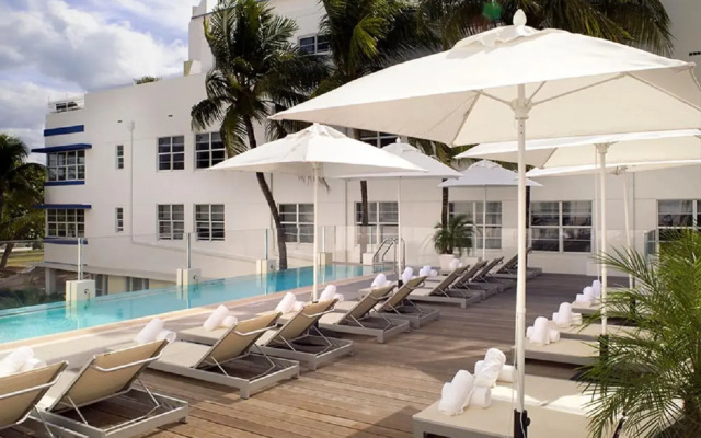 Hotel Breakwater South Beach