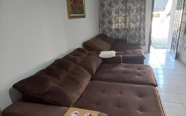 250m da praia-Kitinete com Piscina-Matinhos-PR
