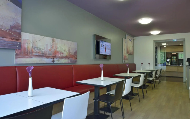 B&B Hotel Düsseldorf-Airport