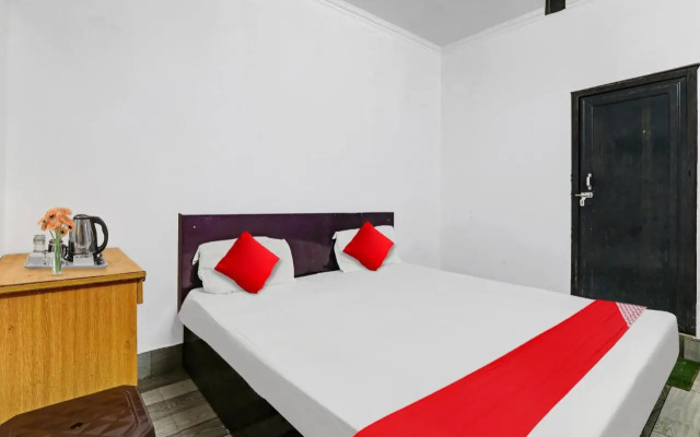 OYO Flagship 80648 Hotel Aastha