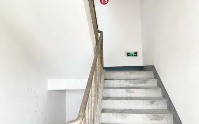 Shiguang Zhenpin Apartment