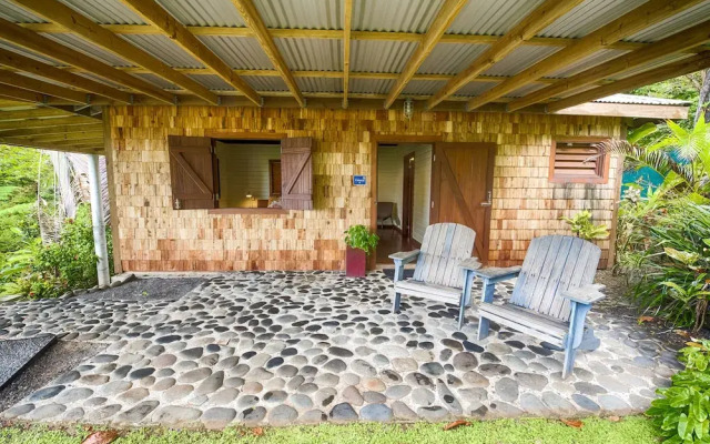 Pagua Bay House Oceanfront Cabanas