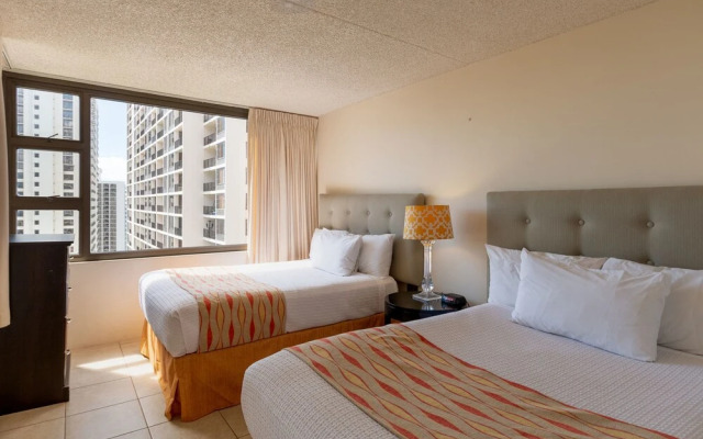 Waikiki Banyan Tower 2