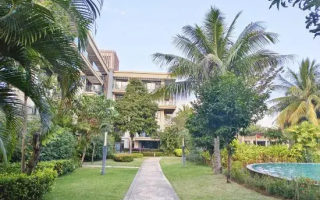 Annual Pool Holiday Apartment (Yalong Bay Branch)