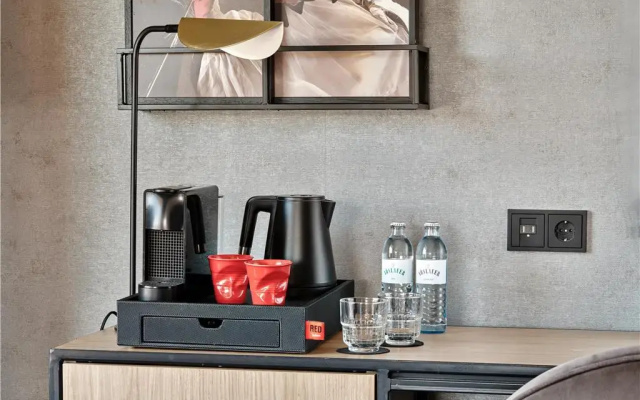 Radisson RED , Vienna