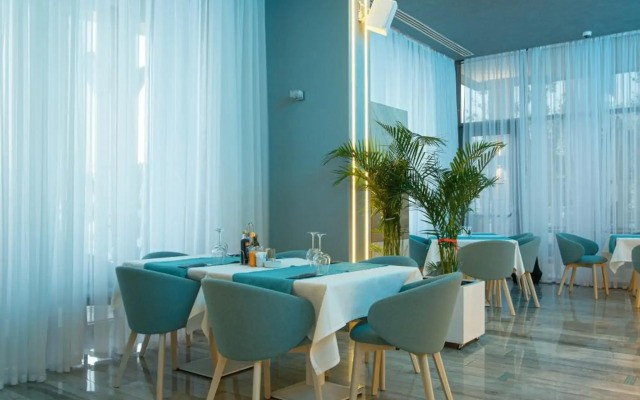 Hotel Opera