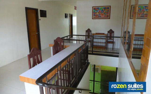 Rozen Suites Paradise