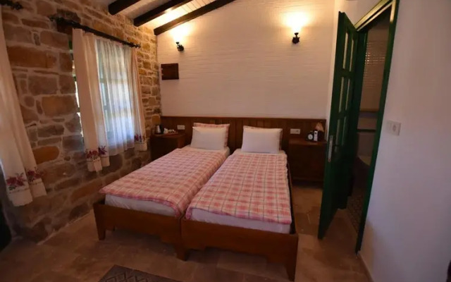 Imbros Yeşil Ev Hotel