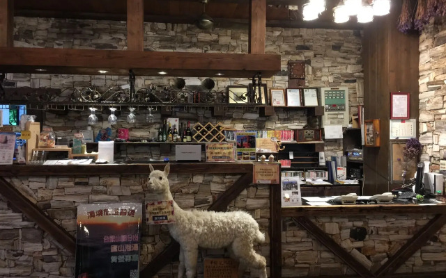 Provence Rose Lodge in Ching Jing