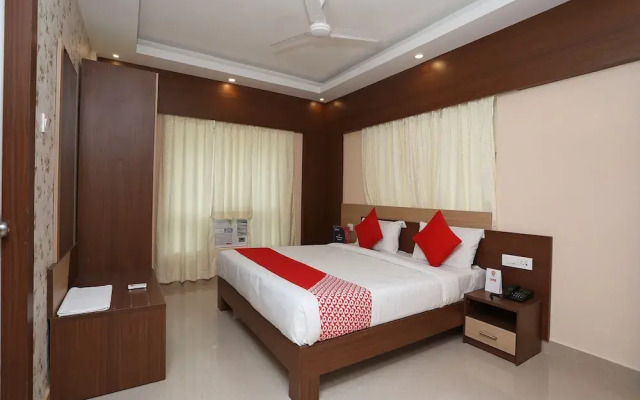 OYO 17418 Hotel Pipul