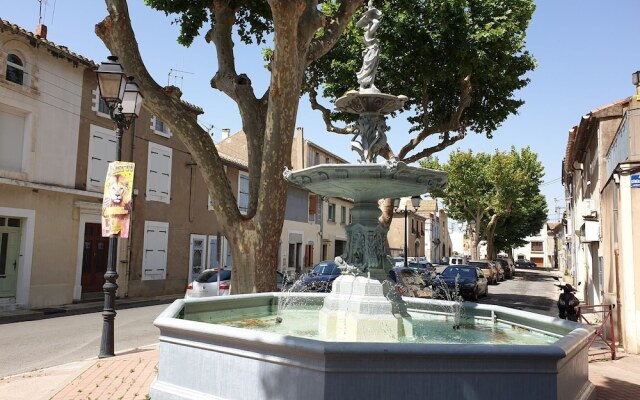 Modern Holiday Home in Olonzac with Private Swimming Pool