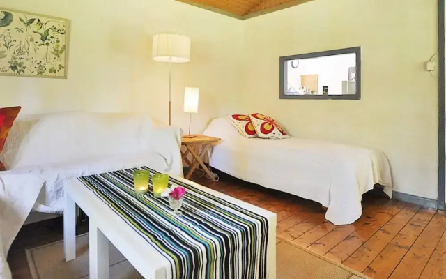 6 Person Holiday Home in Heberg