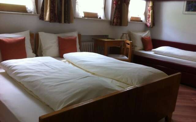 Kyrr Smart Mountain Retreat