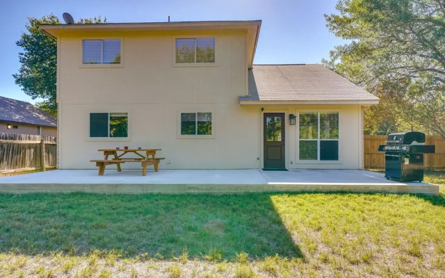 Pet-friendly San Antonio Retreat w/ Private Yard!
