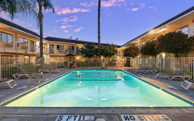 Motel 6 Temecula, CA - Historic Old Town