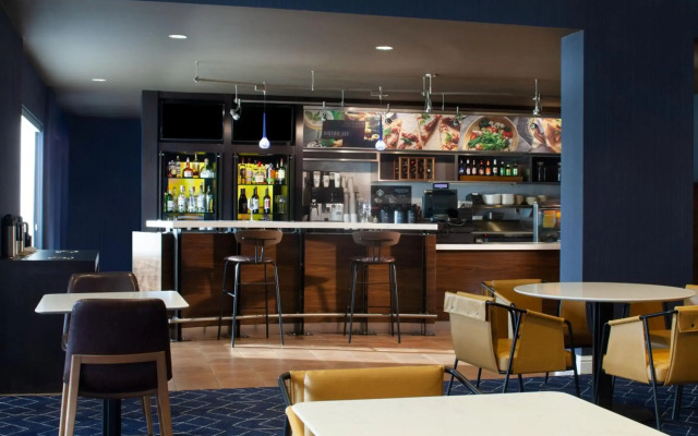 Courtyard by Marriott Newark Silicon Valley