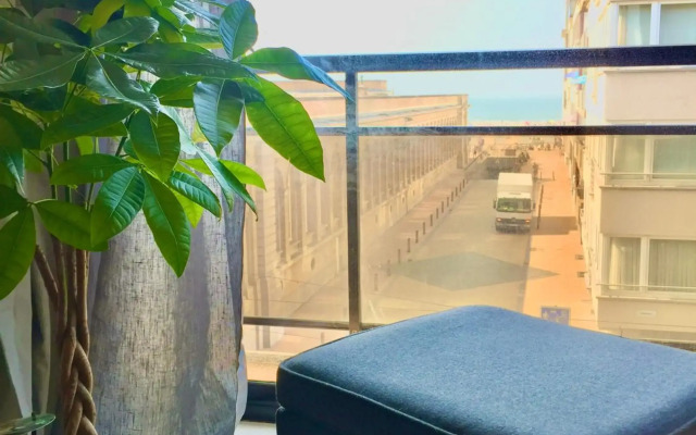 Rustig appartement met zeezicht dicht bij het centrum
