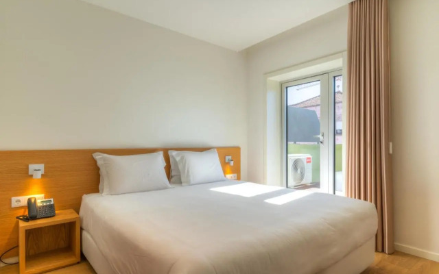 Spot Family Apartments