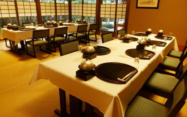 Yufuin Kutsurogi no Yado Nanakawa