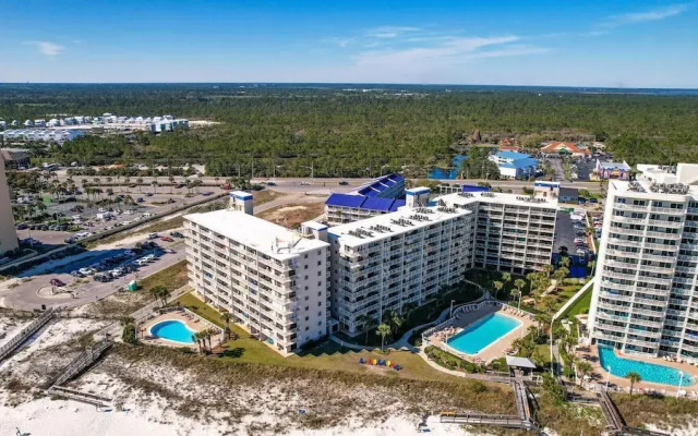 Beach View 3br/2ba W/pools Sleeps 8