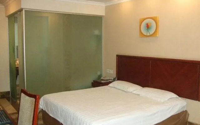 GreenTree AnHui HeFei LuJiang Bus Terminal Station QianChuan Road Express Hotel