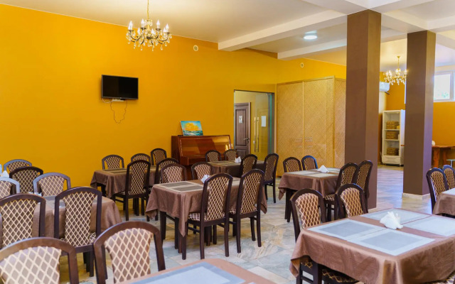 Aschamta hotel (Ashamta)