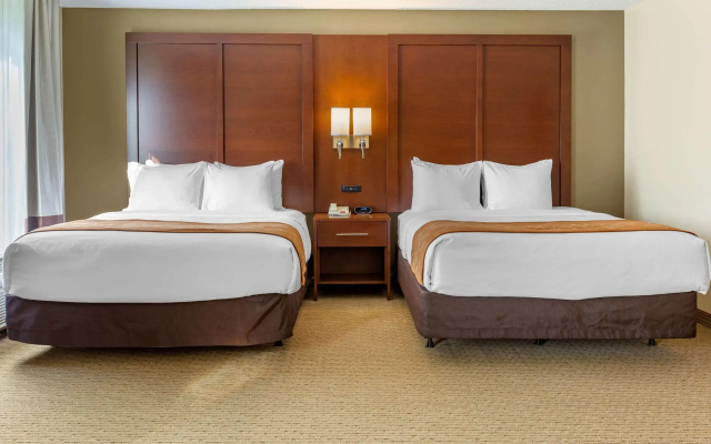 Comfort Suites Lancaster Amish Country