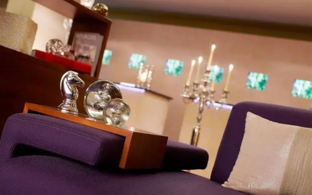 Renaissance Zurich Hotel