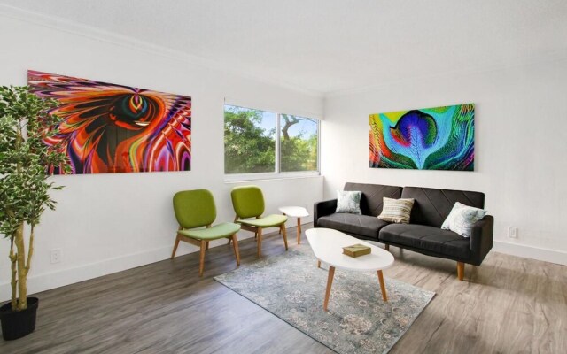 Vibrant 1BR in Coconut Grove by Sonder