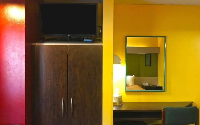 Americas Best Inn - Birmingham