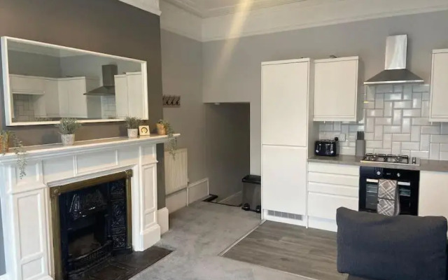 Central Southsea Boutique 2 Bedroom Flat