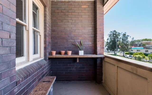 Bright Bondi Beach Pad