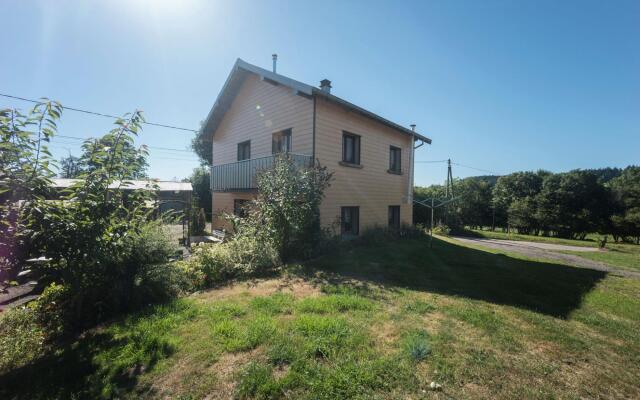 Quaint Holiday Home In Girmont-Val-d'Ajol with Private Terrace