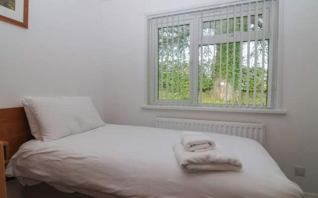 Harcombe House Accessible Pet Free Bungalow Sleeps 6